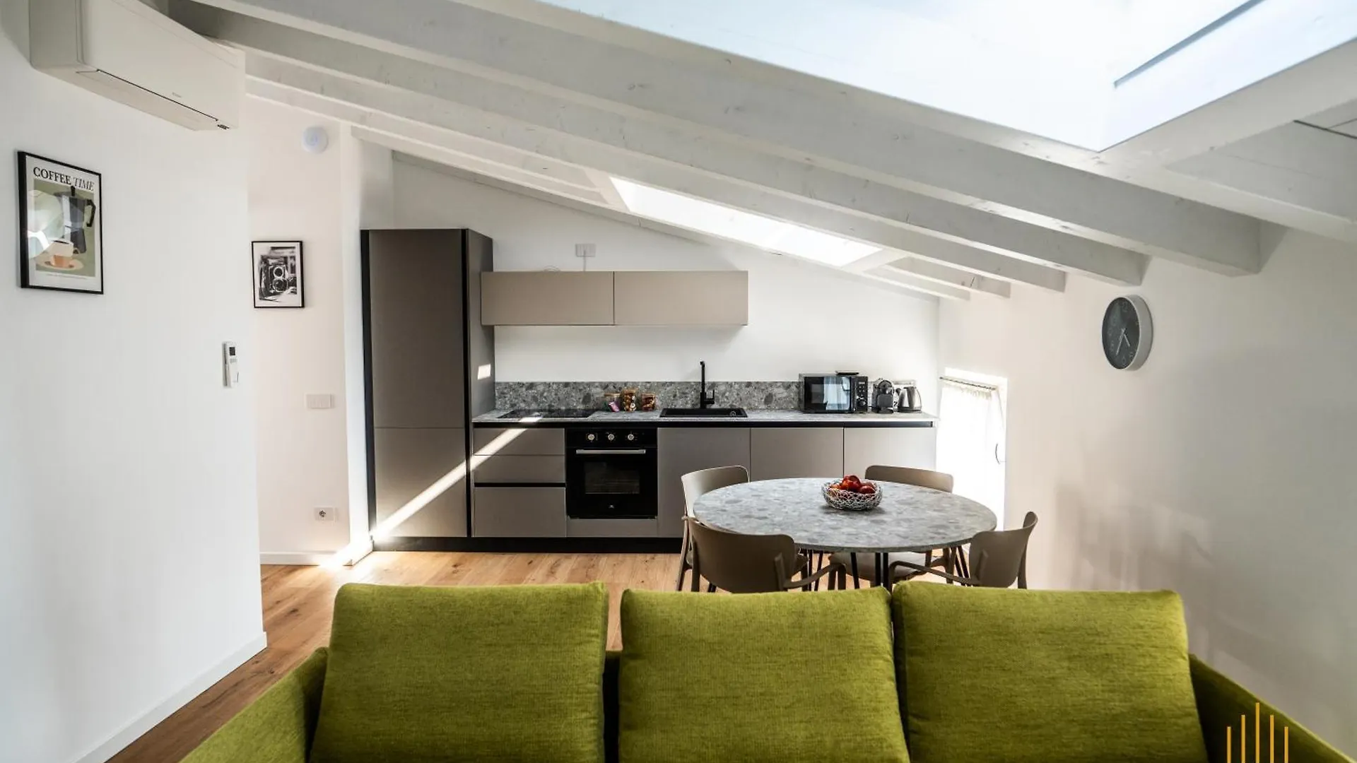 Attico 32 Charme&Relax Apartment Bergamo Italy